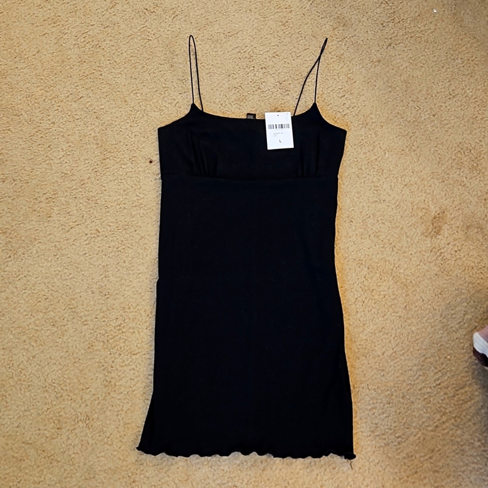 F21 NWT black body con dress